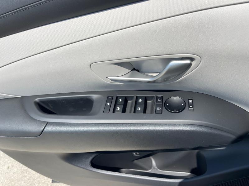 new 2025 Hyundai TUCSON Hybrid car, priced at $34,049