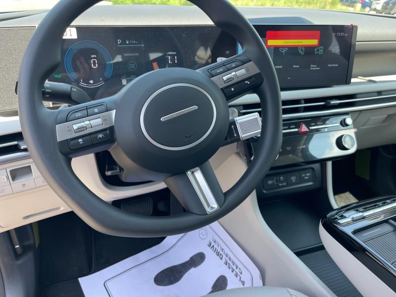 new 2025 Hyundai TUCSON Hybrid car, priced at $34,049