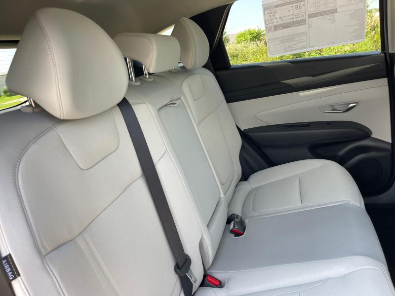 new 2025 Hyundai TUCSON Hybrid car, priced at $34,049