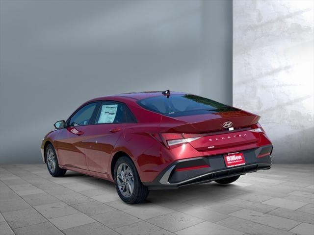 new 2024 Hyundai Elantra car, priced at $23,634