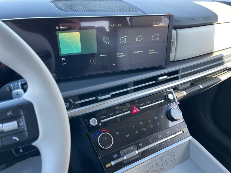 new 2025 Hyundai Santa Fe car, priced at $41,124