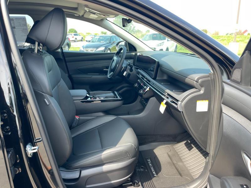 new 2025 Hyundai TUCSON Hybrid car, priced at $37,129