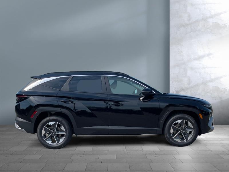 new 2025 Hyundai TUCSON Hybrid car, priced at $37,129