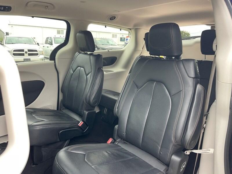 used 2018 Chrysler Pacifica car, priced at $16,495
