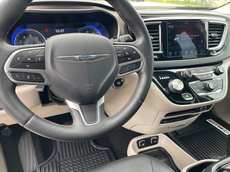 used 2018 Chrysler Pacifica car, priced at $16,495
