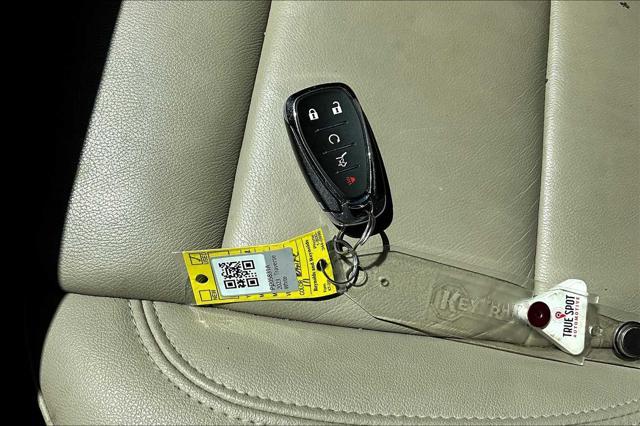 used 2023 Chevrolet Traverse car, priced at $31,491