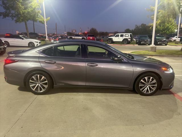 used 2019 Lexus ES 300h car, priced at $24,594