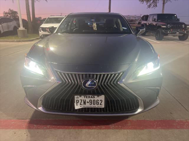 used 2019 Lexus ES 300h car, priced at $24,594