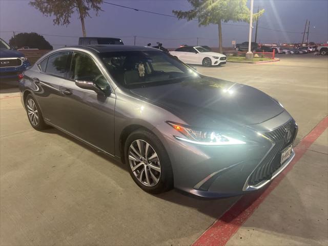 used 2019 Lexus ES 300h car, priced at $24,594