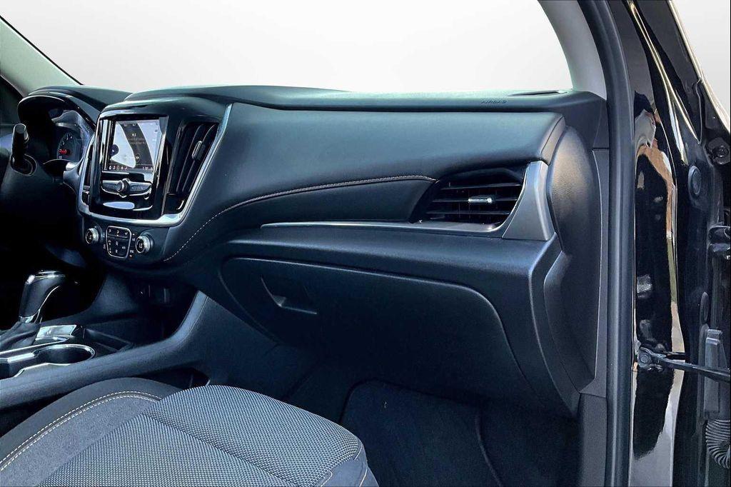 used 2020 Chevrolet Traverse car, priced at $15,999