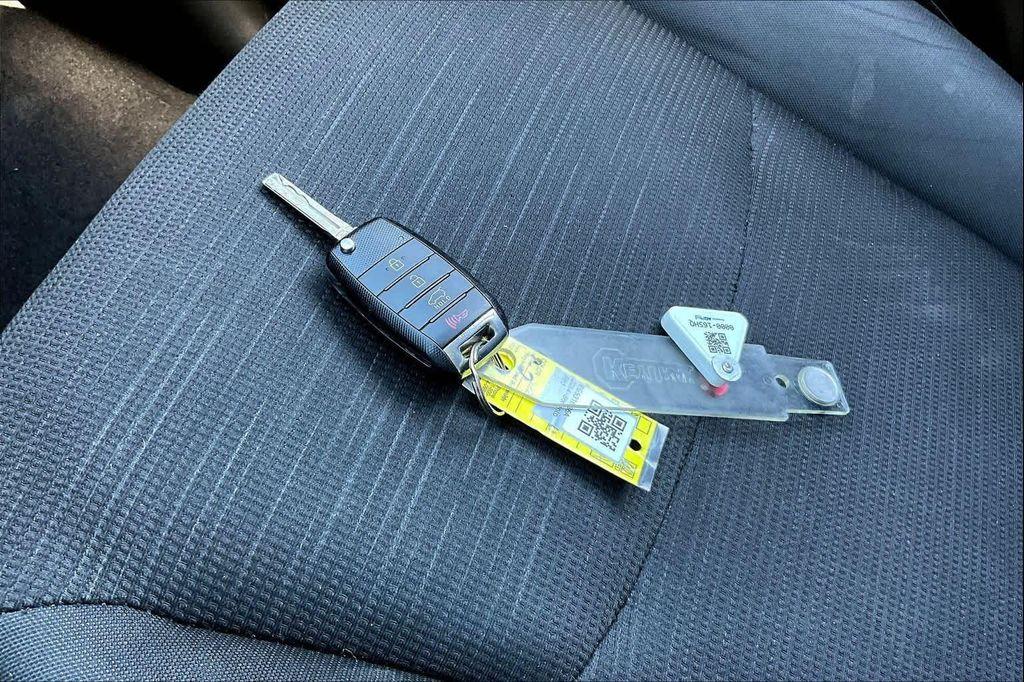 used 2014 Kia Sorento car, priced at $7,692