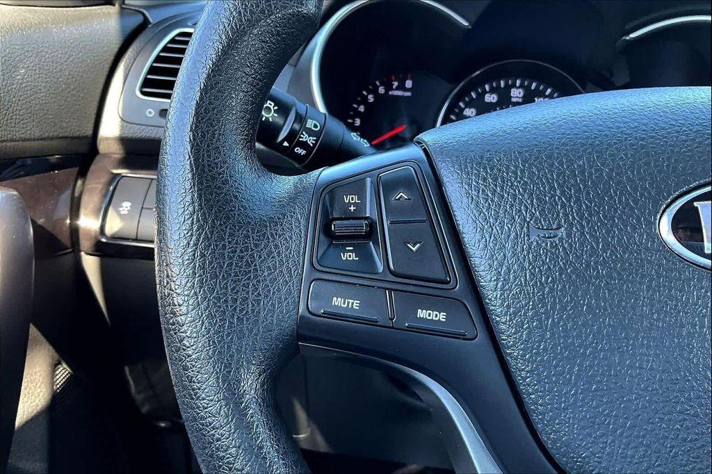 used 2014 Kia Sorento car, priced at $7,692