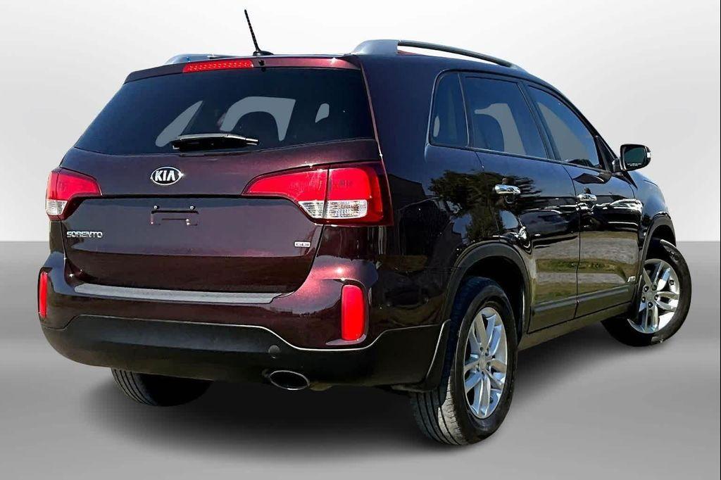 used 2014 Kia Sorento car, priced at $7,692