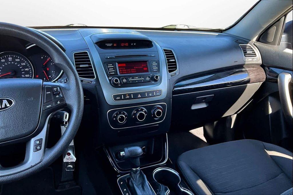 used 2014 Kia Sorento car, priced at $7,692