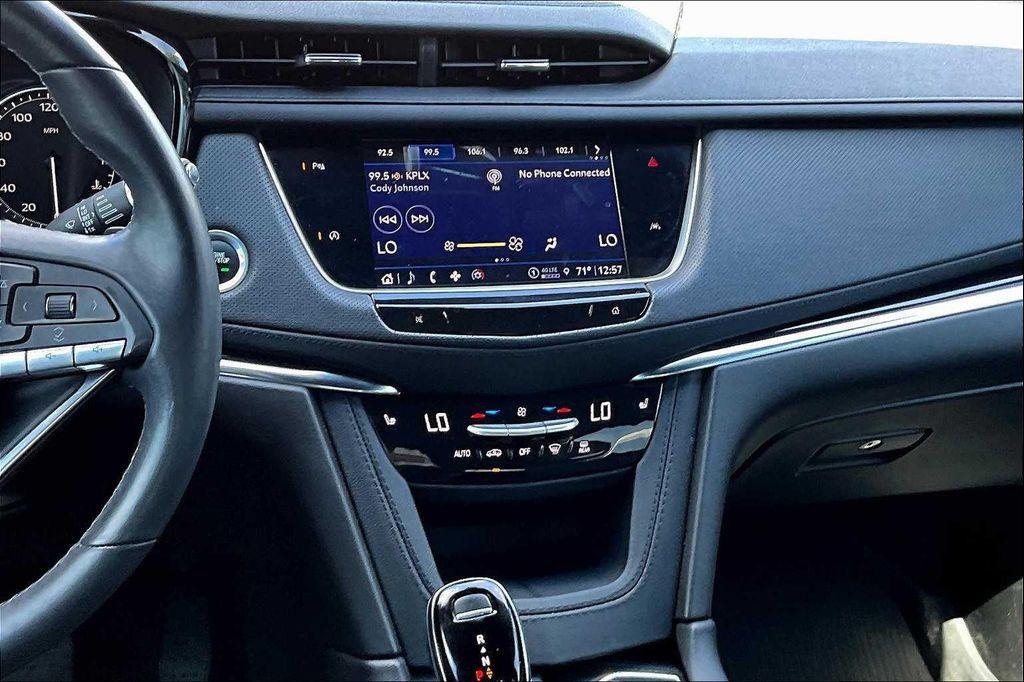 used 2023 Cadillac XT6 car, priced at $30,991