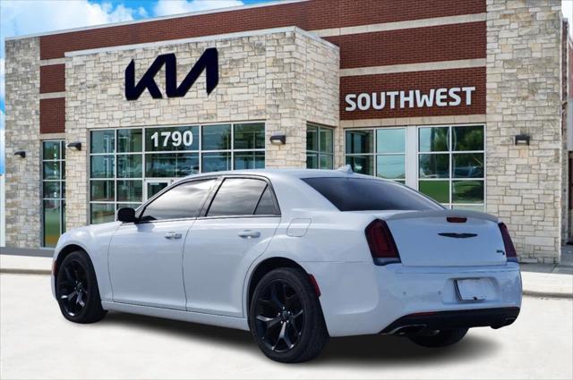 used 2021 Chrysler 300 car, priced at $21,692