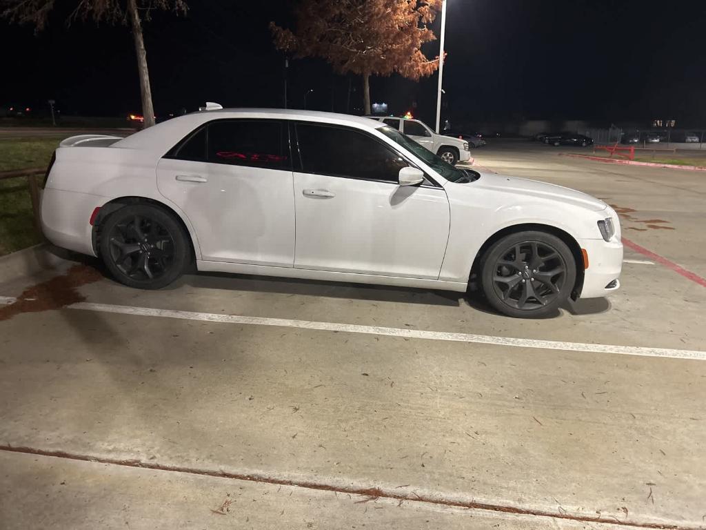 used 2021 Chrysler 300 car, priced at $21,991