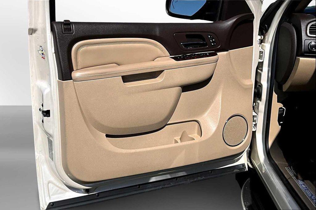 used 2014 GMC Yukon car, priced at $13,593