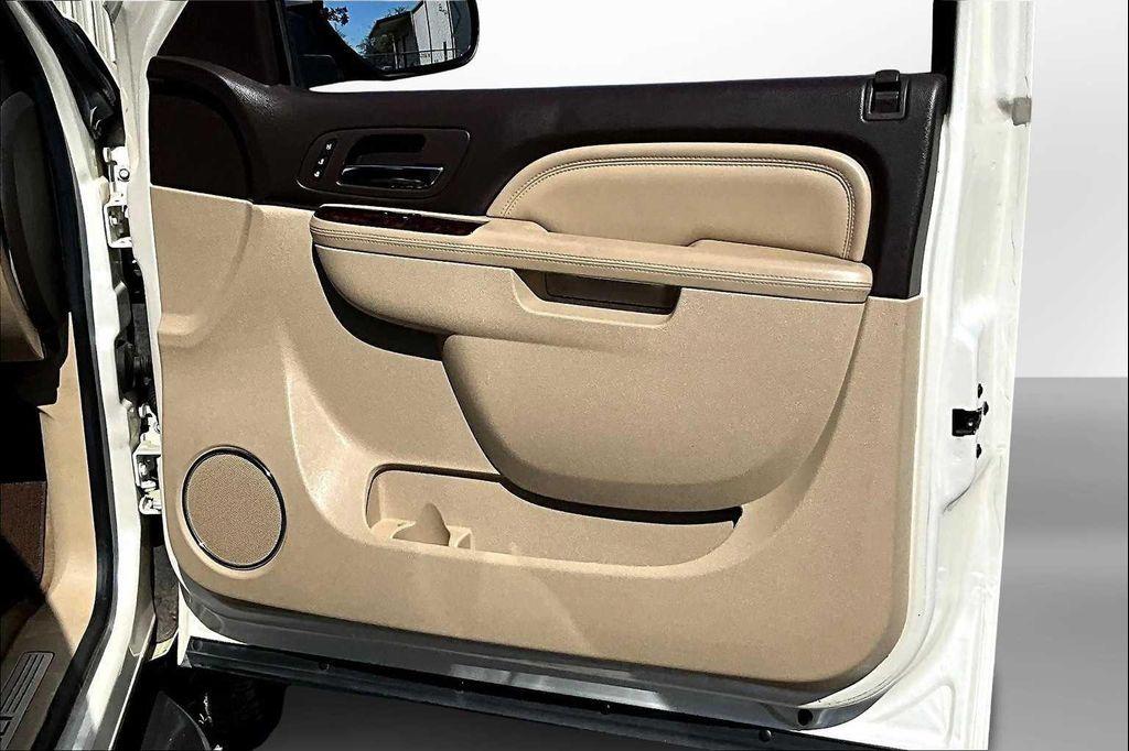 used 2014 GMC Yukon car, priced at $13,593