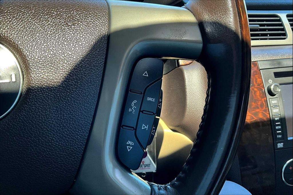 used 2014 GMC Yukon car, priced at $13,593