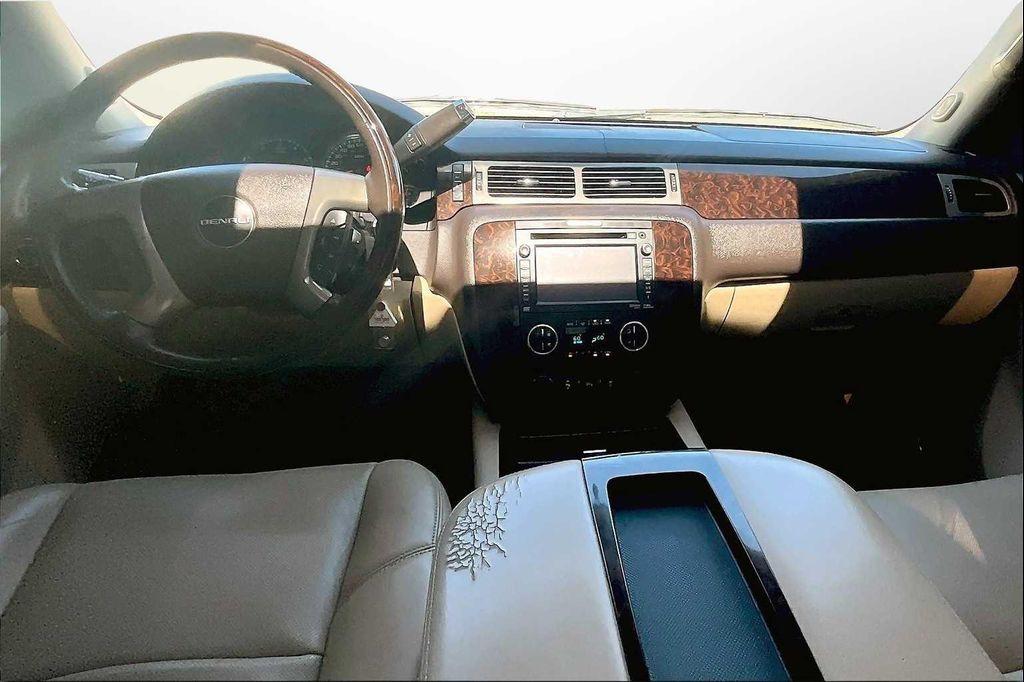 used 2014 GMC Yukon car, priced at $13,593