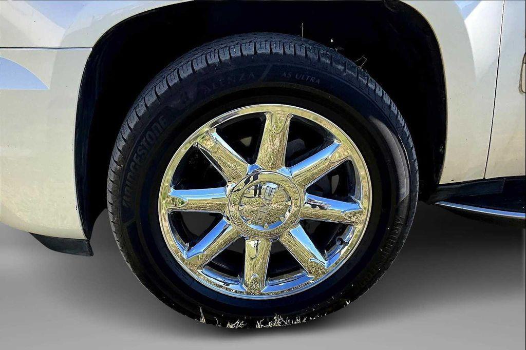 used 2014 GMC Yukon car, priced at $13,593