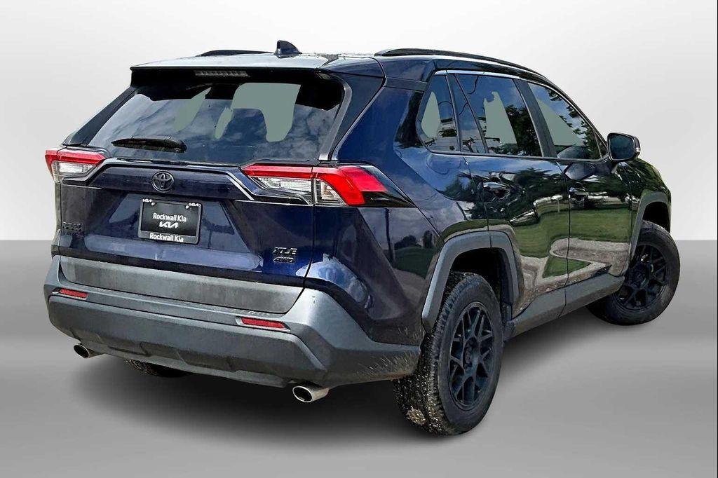 used 2020 Toyota RAV4 car, priced at $22,992