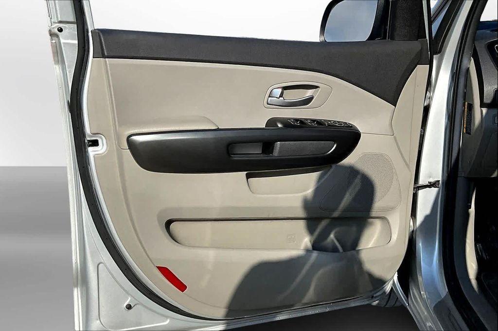 used 2015 Kia Sedona car, priced at $8,593