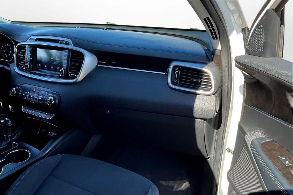 used 2018 Kia Sorento car, priced at $10,592