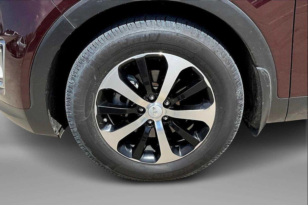used 2018 Kia Sorento car, priced at $13,992