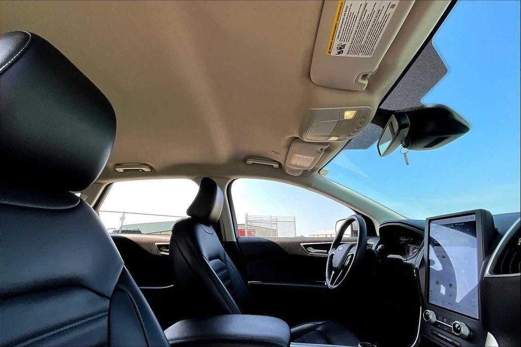 used 2022 Ford Edge car, priced at $16,888
