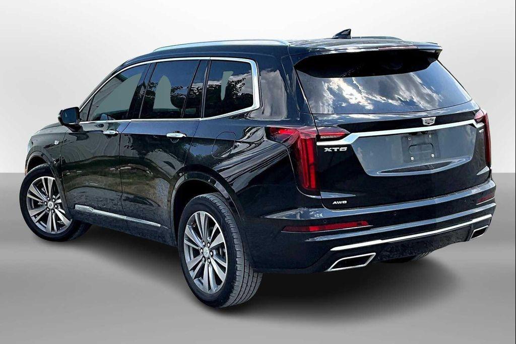 used 2021 Cadillac XT6 car, priced at $28,991