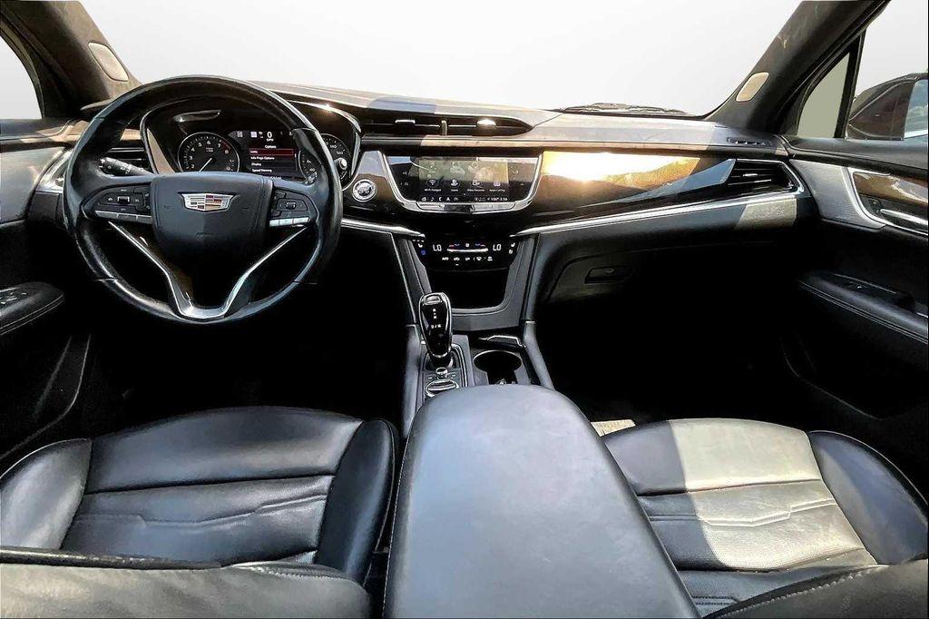 used 2021 Cadillac XT6 car, priced at $28,991
