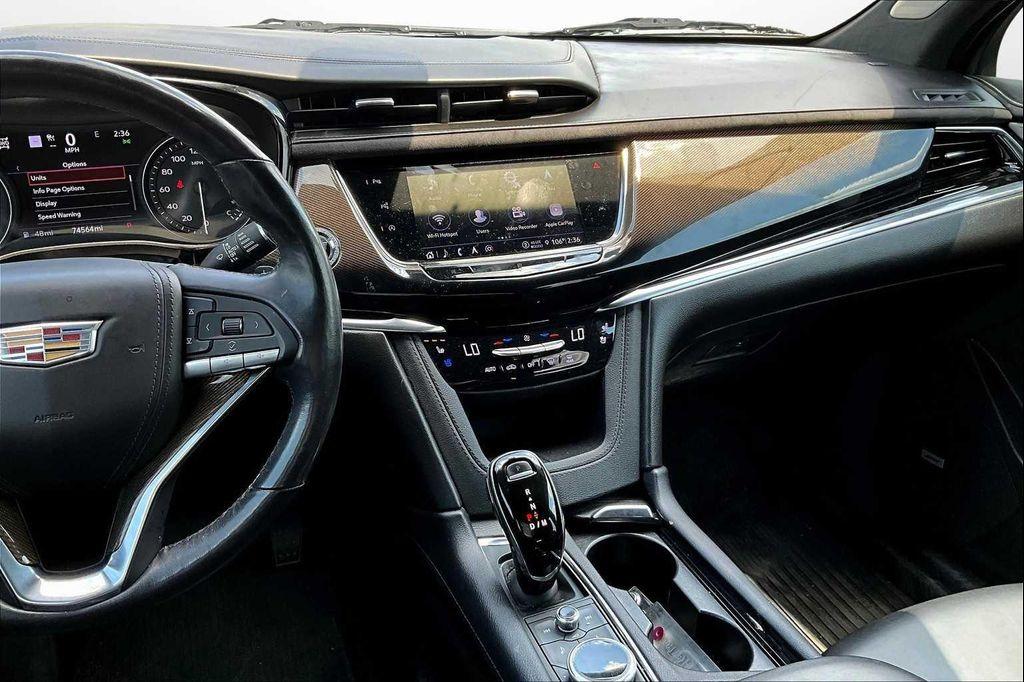 used 2021 Cadillac XT6 car, priced at $28,991