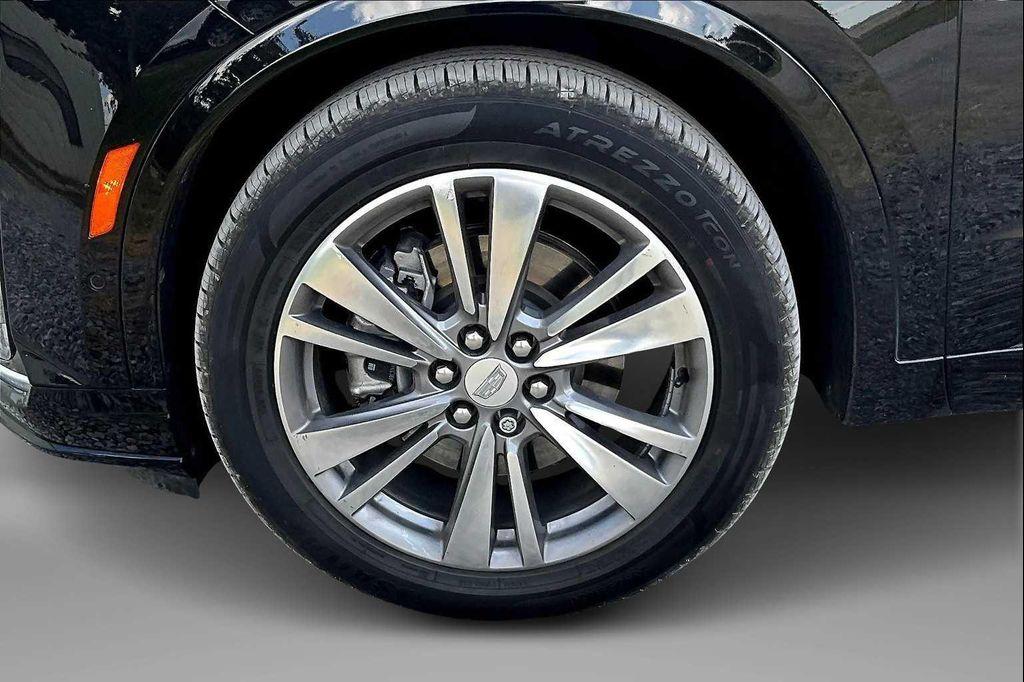 used 2021 Cadillac XT6 car, priced at $28,991