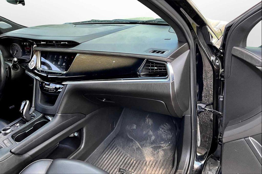 used 2021 Cadillac XT6 car, priced at $28,991