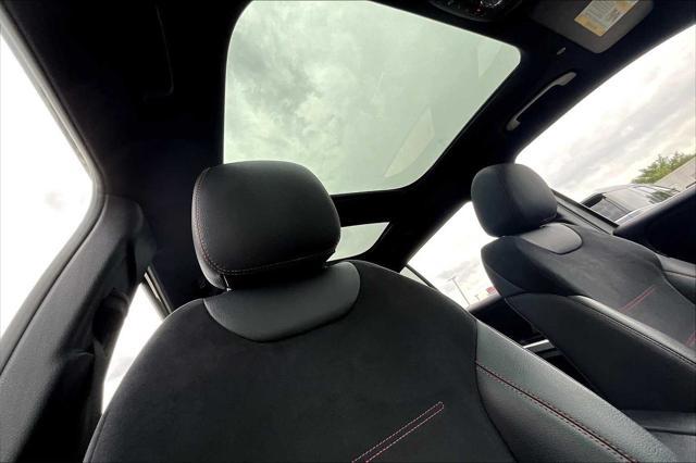used 2021 Mercedes-Benz GLB 250 car, priced at $26,562