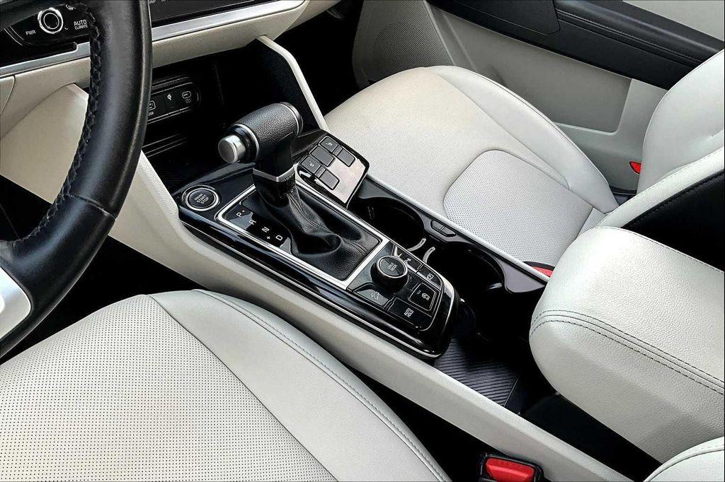 used 2024 Kia Sportage car, priced at $22,975