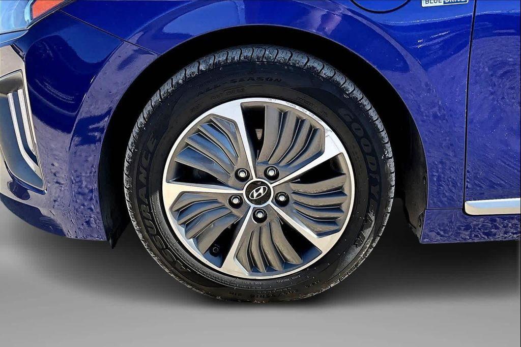 used 2020 Hyundai Ioniq Plug-In Hybrid car, priced at $15,596