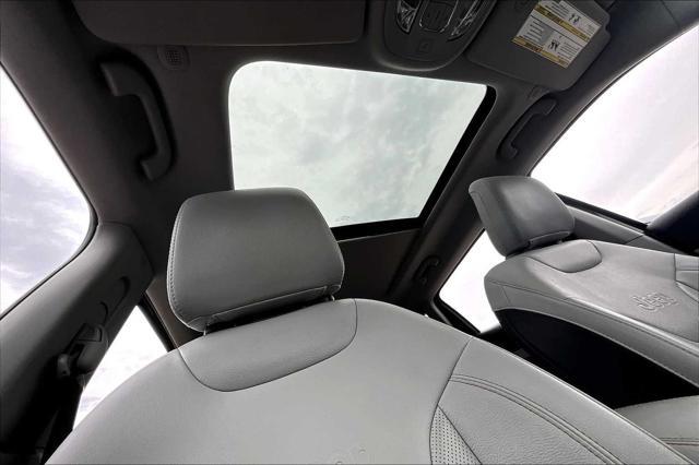 used 2022 Jeep Compass car, priced at $23,991