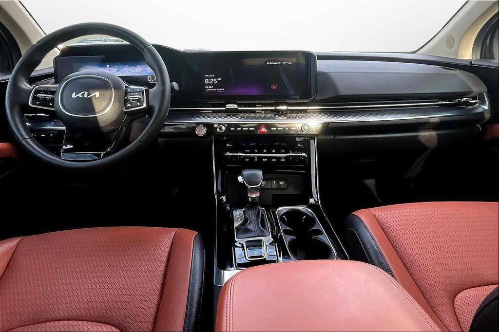 used 2024 Kia Carnival car, priced at $42,597
