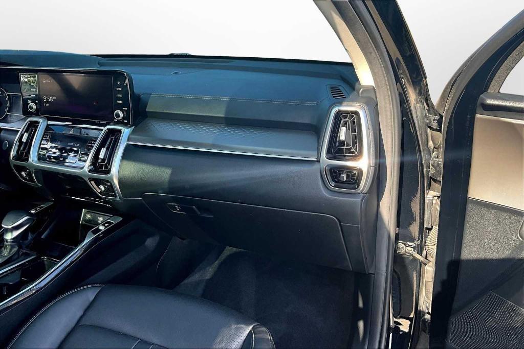 used 2021 Kia Sorento car, priced at $27,992