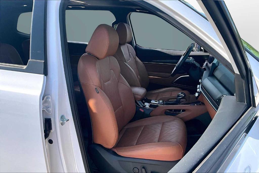 used 2024 Kia Telluride car, priced at $44,991