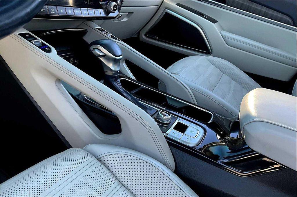used 2024 Kia Telluride car, priced at $36,994