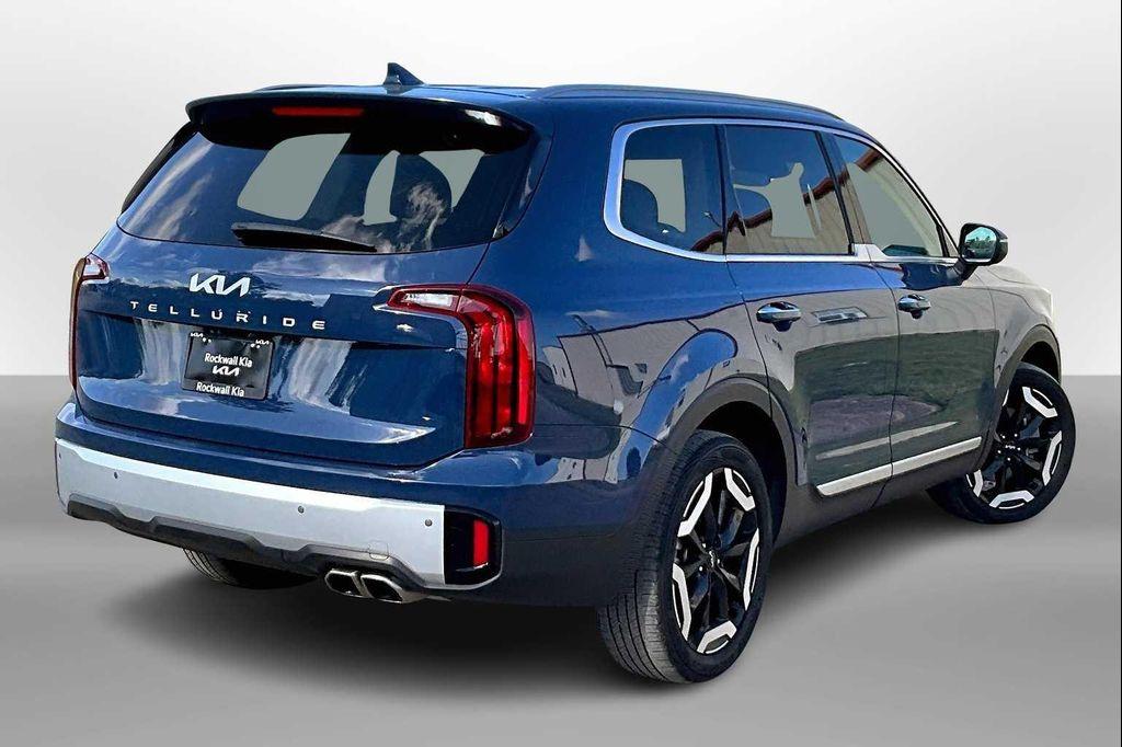 used 2024 Kia Telluride car, priced at $33,992
