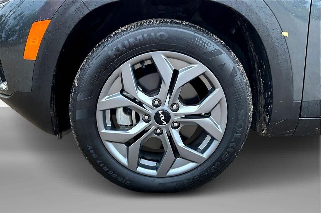 used 2024 Kia Seltos car, priced at $23,692