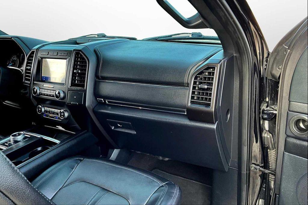 used 2021 Ford Expedition car, priced at $26,500