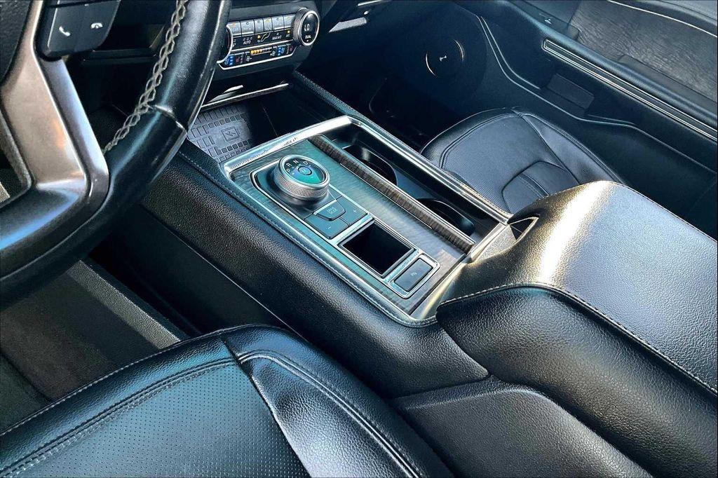 used 2021 Ford Expedition car, priced at $26,500