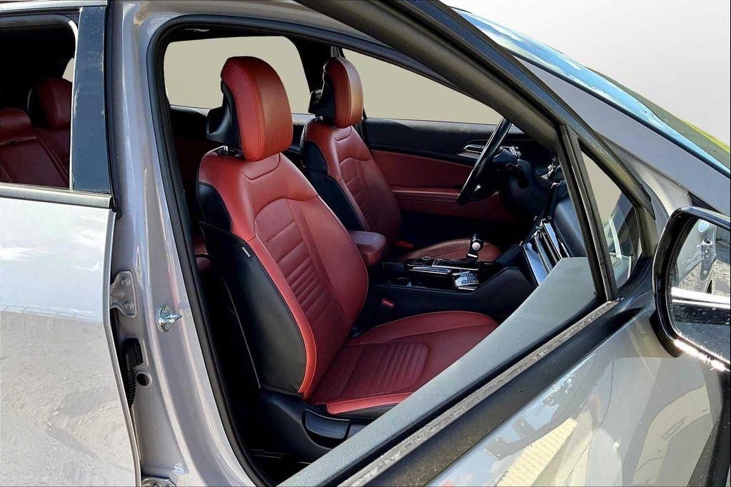 used 2024 Kia Sportage car, priced at $27,994