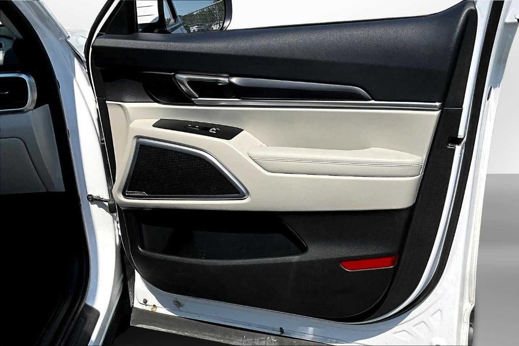 used 2023 Kia Telluride car, priced at $33,992